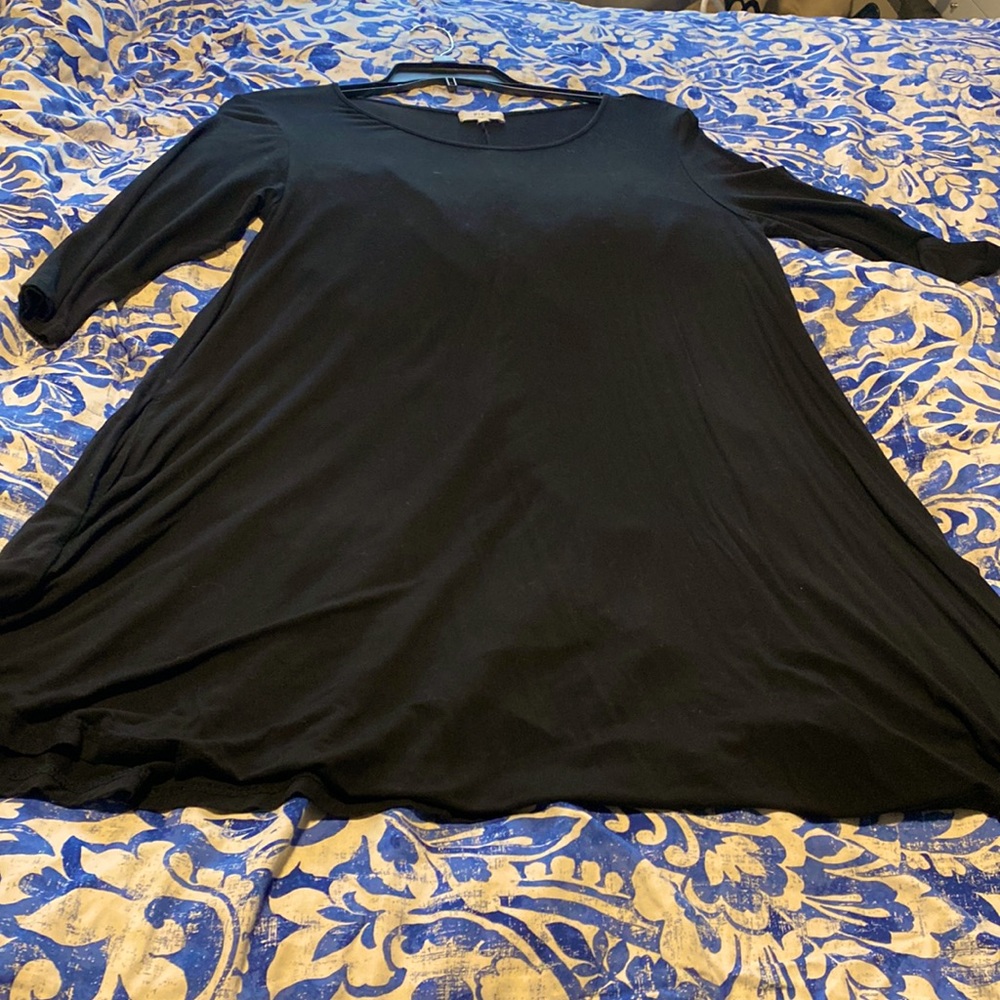 Womens 3/4 sleeve LBD. Super soft material. Brand PIKO size Large.
